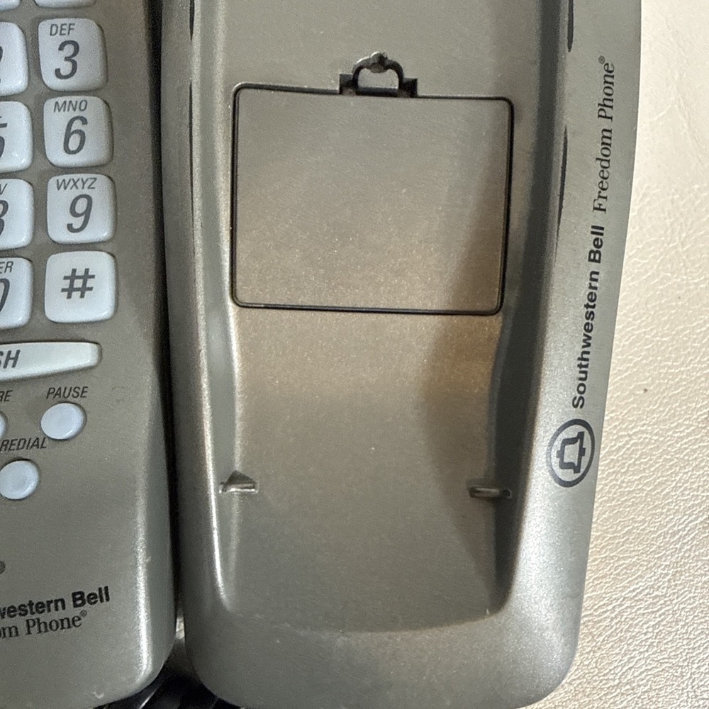 Southwestern Bell Freedom Phone Corded Telephone Caller ID FM2552MCS - Picture 7 of 9